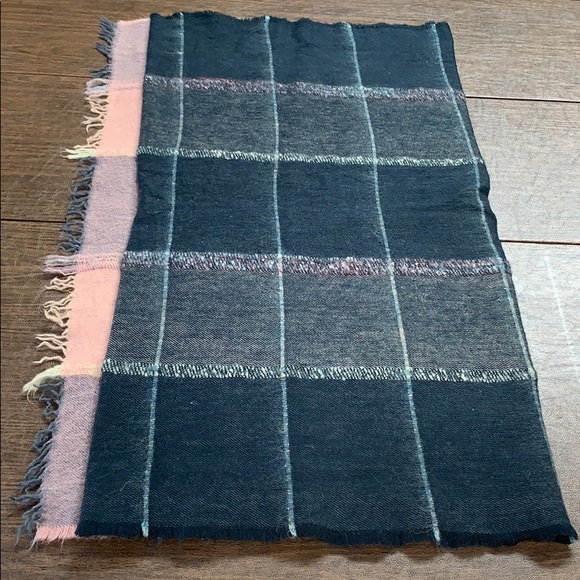 Madewell Navy Blue and Pink Scarf - Picture 4 of 5